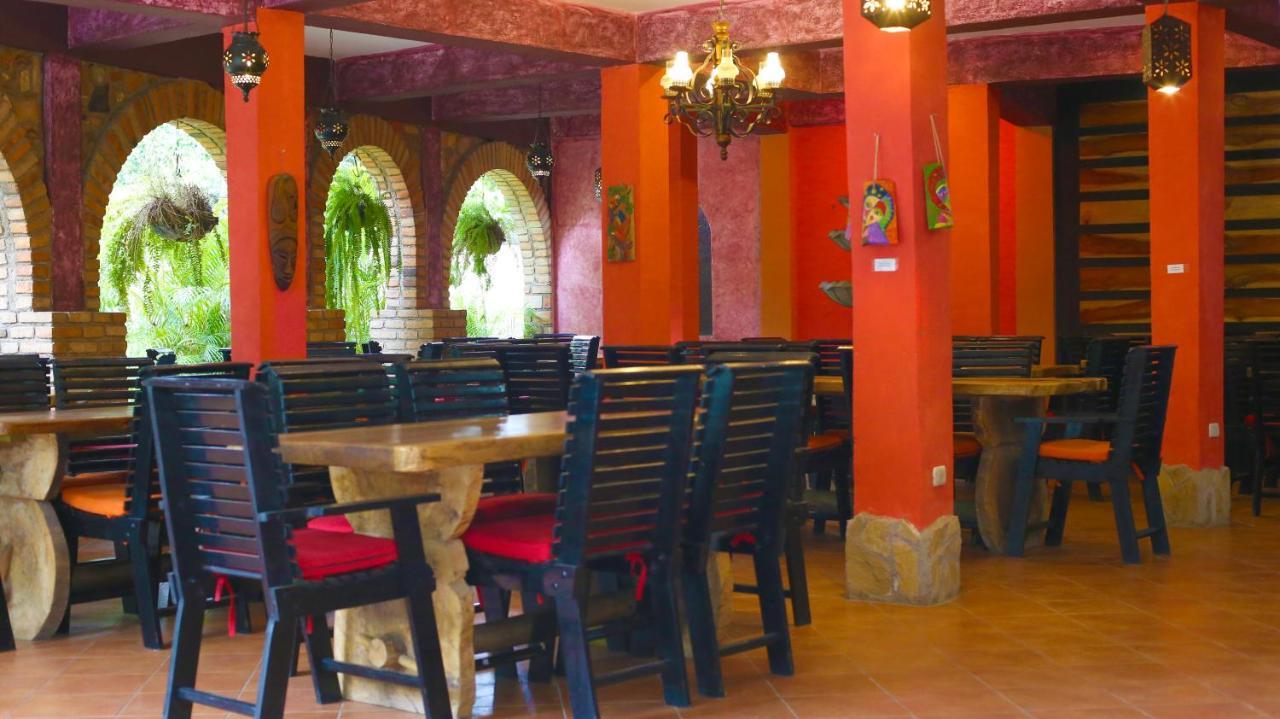 Hotel Ciudad Blanca Copán Екстериор снимка