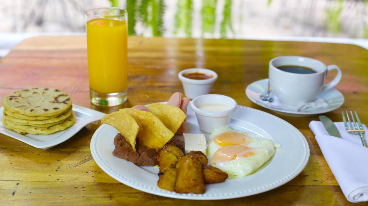 Hotel Ciudad Blanca Copán Екстериор снимка
